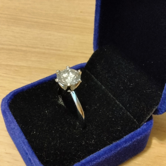 3 Kt. certified round moissanite diamond engagement ring - Picture 13 of 15